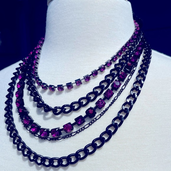 Betsey Johnson Y2K VINTAGE Pink and Black Statement Necklace NWT - Picture 6 of 10